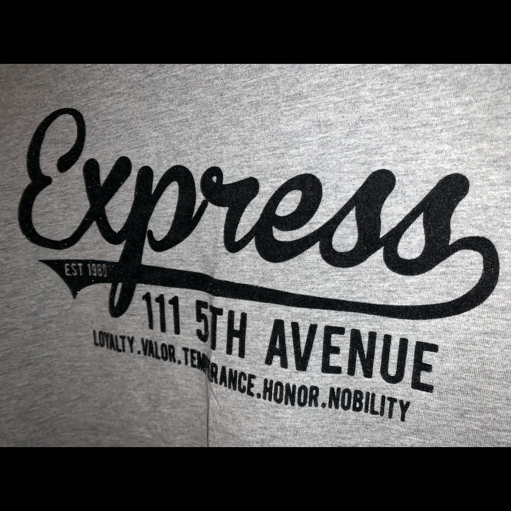 Express Tee - Picture 3 of 5